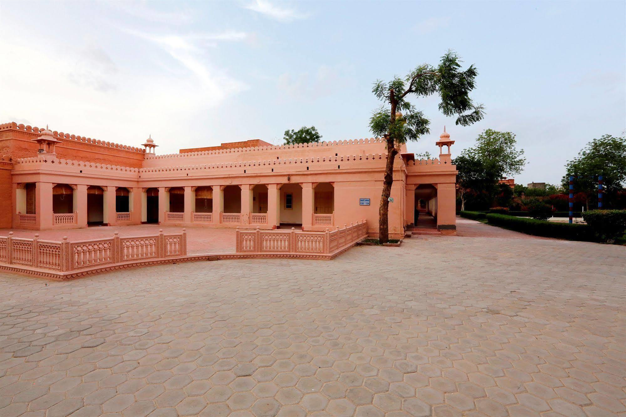 The Lallgarh Palace A Heritage Hotel Bikaner Exterior foto